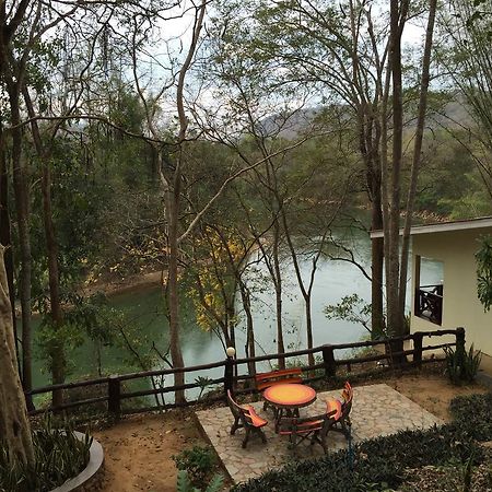 Saiyok River House Sai Yok Exteriör bild